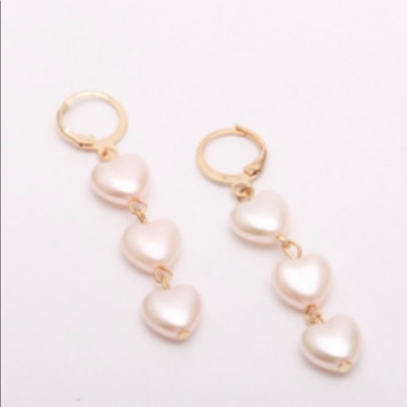 💗 Pearl Puffy Heart Dangle Gold Earrings NEW - Picture 3 of 4